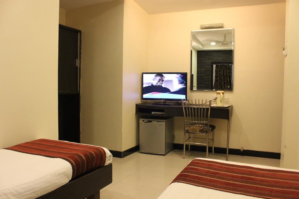 Hotel Fortune Mumbai  Buitenkant foto